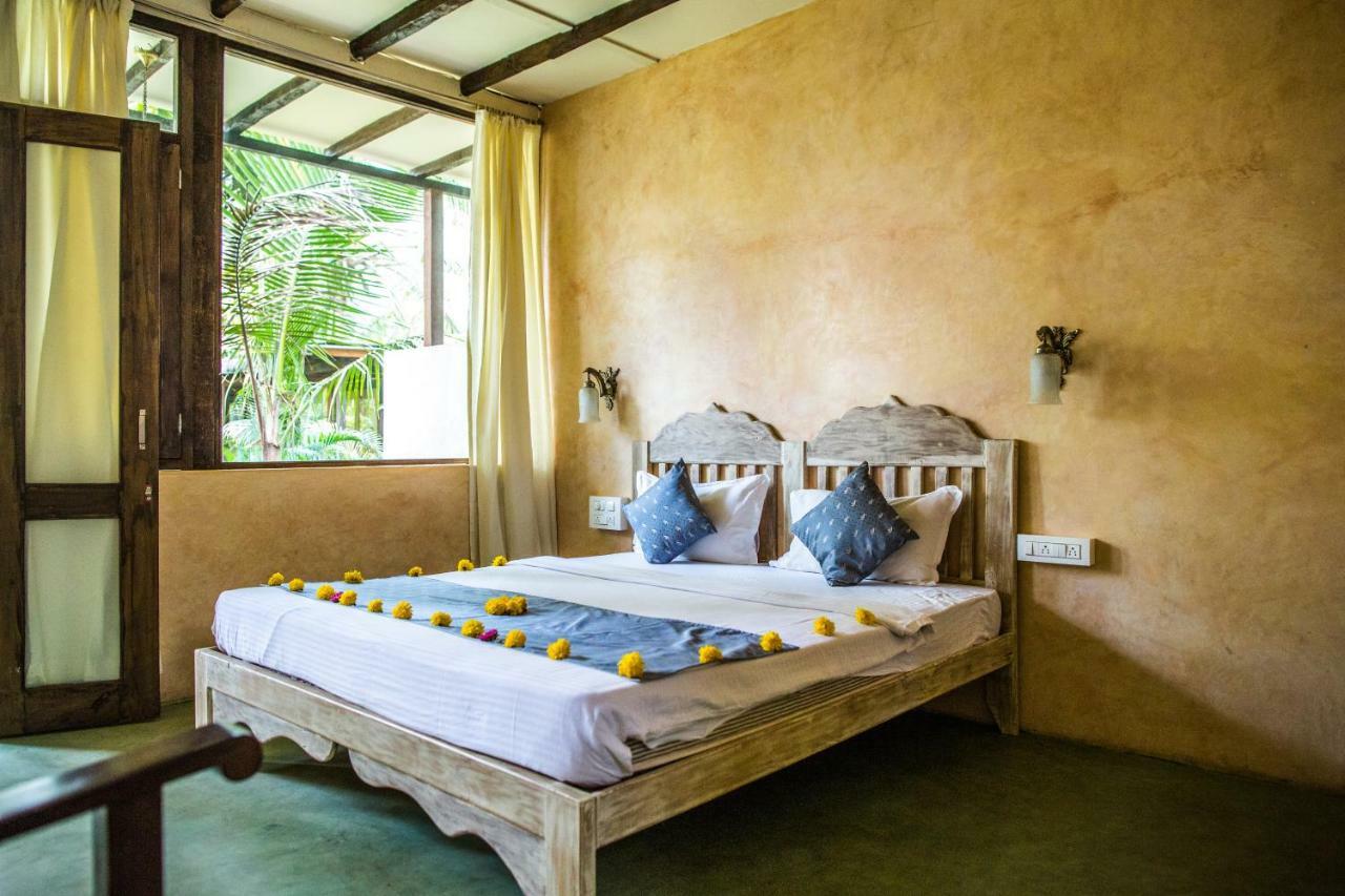 Devarya Wellness Beach Resort Morjim Pokoj fotografie